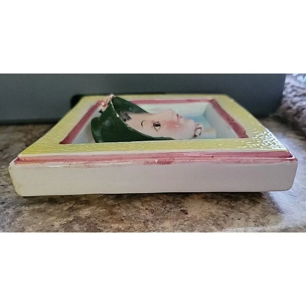 Vintage Wall Pocket Vase decor 3D Old Time woman ready to hang Porcelain VGC